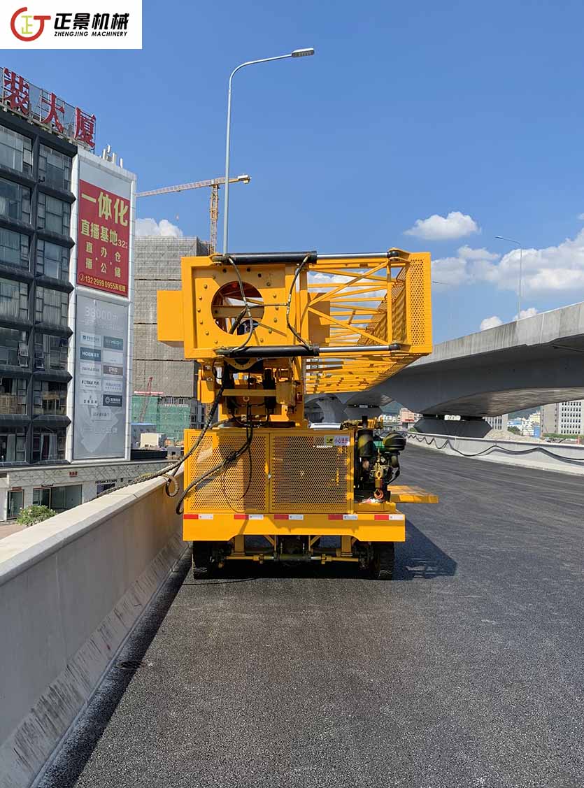 橋梁排水管安裝車
